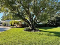 Luxury Heated Pool House near Siesta Key Beach and Downtown Hotels near The Mall at University Town Center