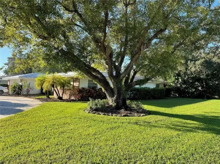 Luxury Pool Family Home Near Siesta Key/DT-3Br/2BA Отели в г. Кенсингтон-Парк