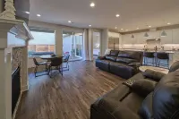 526 Brand New, Luxury, Private, ADA accsessible Home Rental - 3 minutes off I-5 Hotels in Woodland