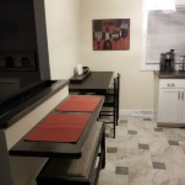 Beautiful 2 Bedroom Duplex