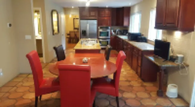 Rancho Santa Fe gated residence