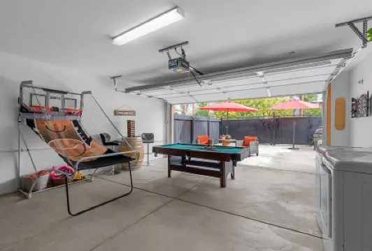 Tribune @ Redlands Game Room