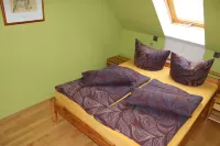 Vacation apartment with roof terrace; bed linen, towels, WLAN and two bicycles