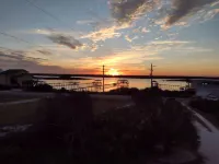 Direct Oceanfront & Private, Dog Friendly, 2Br House, Spring & Summer 2026 Avail