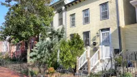 Capitol Hill Historic Home – 3 Bedrooms, 3 Full Baths – Great Location! Hotels in Capitol Hill