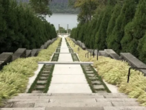 Beautiful, spacious, and centrally located - 25 minutes from the heart of NYC. Hotels in Yonkers