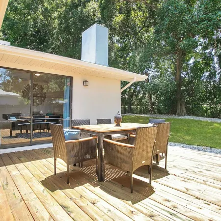 Welcome to our gorgeous remodelled home! Near Anna Maria and Bradenton beach.