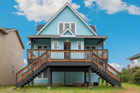 "Ocean Shore Desire" Beach Getaway! Beach/HotTub/Gameroom/Sleeps 10 Отели в г. Копалис Бич