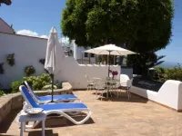 Casa Saskia with view to Avocado plantation and Atlantic.Heated Poolarea
