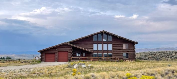 Large cabin with amazing views, mountains, sunsets, and wildlife. Hoteles en Condado de Sublette