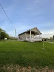 Tiny house and tiny horses Hotels near Sims Point