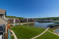 Condo, 4 Bedrooms + Loft, 3 Baths; Sleeps 8