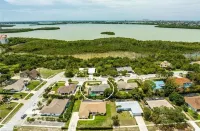 Marco Island Florida Family Vacation Home-heated pool, beach, Pet friendly - breakfast