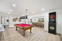 2,100sqf Villa  · KING Beds  · Heated Pool · Game Room · GYM · Beach 2miles