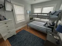 6 Block to oceanfront and in the center of the vibe district!