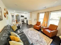 Buttercup Hideaway; Cozy Oasis Near Wfu, Reynolda Gardens & Historic Graylyn Hotels in Forsyth County