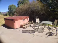 Newhard Chalet - Big House Convenient Location Great for Groups Families Friends