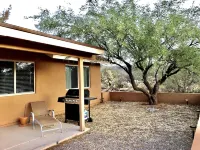 Secluded Casita w/ King Bed + Mountain Views!