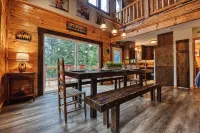 Ladybug Lodge - Hot Tub, Fire Pit, Pool Table