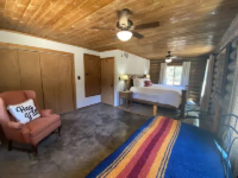 Paradise at Bucek Lane 鄰近Tower 3的酒店