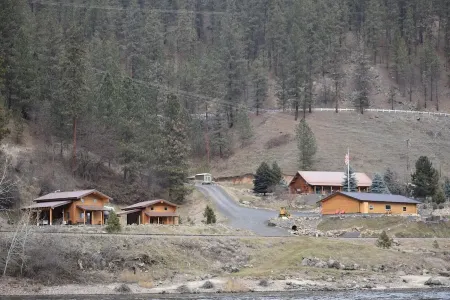 Modern log cabin with a cozy feel along the Clearwater River