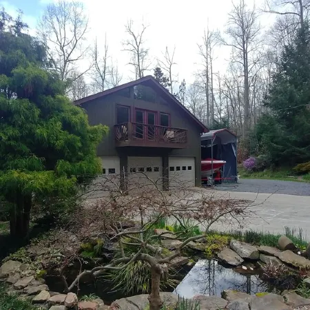 Cozy Comfort on Norris Lake - Tritoon/JetSki rental available - dock for free!