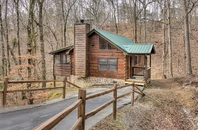 Private Smoky Mountain Cabin – Hot Tub & Serenity