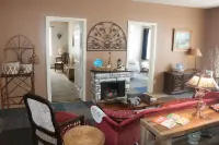 “Step into Timeless Charm: Discover the Vintage Sanctuary of Toledo, Oregon" Hotel a Lincoln County