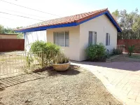 Arizona Guesthouse Midtown w private patio & yard