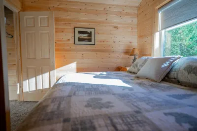 Treetop Loft - Make your stay part of the adventure! Các khách sạn gần Upper Mesa Falls