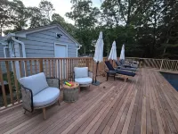 1 Bedroom Hamptons Waterfront Cottage Rental