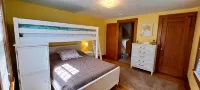 Entire home in quaint neighborhood -walk to restaurants and close to everything! Hotels near روتشستر