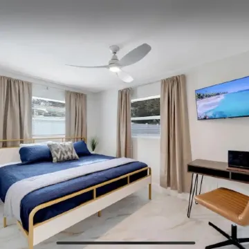 Luxury Retreat Largo - Beaches - 12PPL - Pool Spa