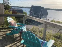 Whale Ledge Cottage - In the heart of Lubec with AMAZING Waterviews! Hotels in Lubec