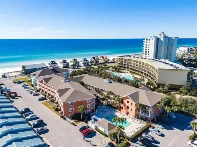 Miramar Beach condo located across from the beach in quiet complex. Hotels in Miramar Beach