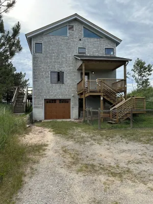 Newly Renovated Sleeps 13 Large Private Lake Michigan Beach- new dates available - 4-Star