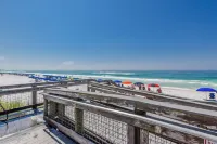 Book Your Beach Vacation! Penthouse Unit with Stunning Views of Destin!