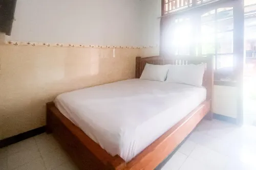 Astri Homestay Carkranegara Mataram Mitra RedDoorz