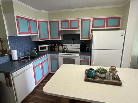 Conveniently Located Next to le Volte Event Center on the West End of Oib.