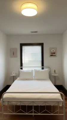 Large Three bedroom apartment, Main St., Goshen Hotel a Goshen