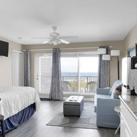 Jax Beach Front- Barefoot Bliss & Near Mayo Clinic