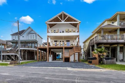 Luxurious Beachfront Oasis w/ Private Pool & Elevator