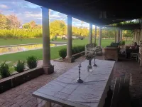 Hartland Country House Oudtshoorn - Pet friendly