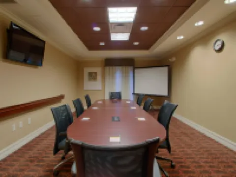 Hampton Inn Atlanta-Canton Hotels in Canton