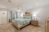 Manatee Cove Waterfront with Heated Pool, Kayaks, Dock, Boat Slip