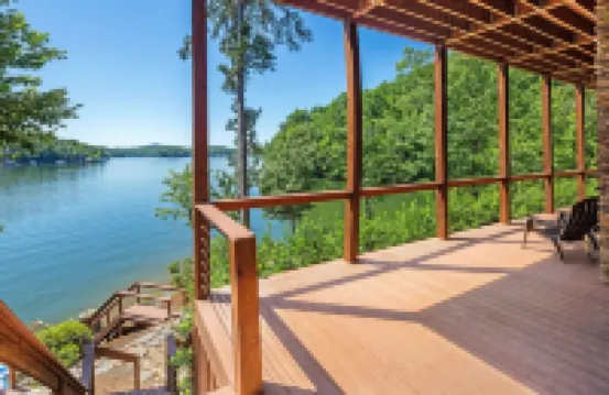 Amazing LAKE FRONT Log Cabin