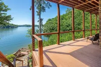 Amazing LAKE FRONT Log Cabin
