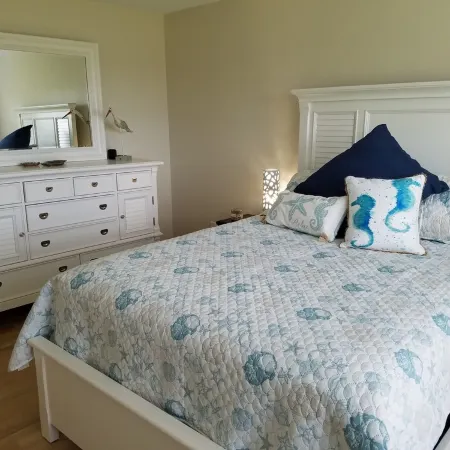 Incredible Three Bedroom Oceanfront Corner Unit. Out to the Beach in Seconds!