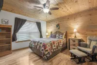 Log cabin nestled in the mountains and situated on Collett Creek