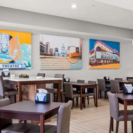 Best Western St. Louis Airport North Hotel  Suites
